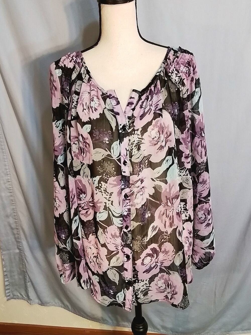 Croft and Barrow purple and black blouse